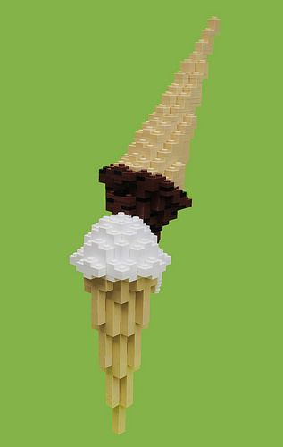 Ice Cream Minecraft Build, Minecraft Ice Cream, Lego Ice Cream, Aesthetic Minecraft Builds, Lego Train Tracks, Lego Food, Minecraft Food, Sky Island, Lego Train