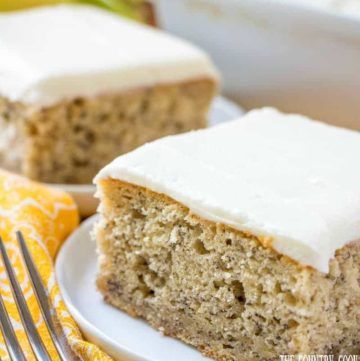 BANANA CAKE WITH VANILLA FROSTING (+Video) | The Country Cook Cabin Summer, Banana Frosting, Homemade Vanilla Pudding, Cake With Buttercream Frosting, Banana Nut Bread Recipe, Butter Cream Cheese Frosting, Cake Loaf, Cracker Toffee, Homemade Banana Bread