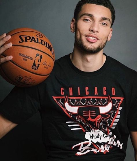 Chicago Bulls Basketball, Zach Lavine, Basketball Players Nba, Nba Pictures, Nba Teams, Dream Boy, Nba Players, Sport Man, Chicago Bulls