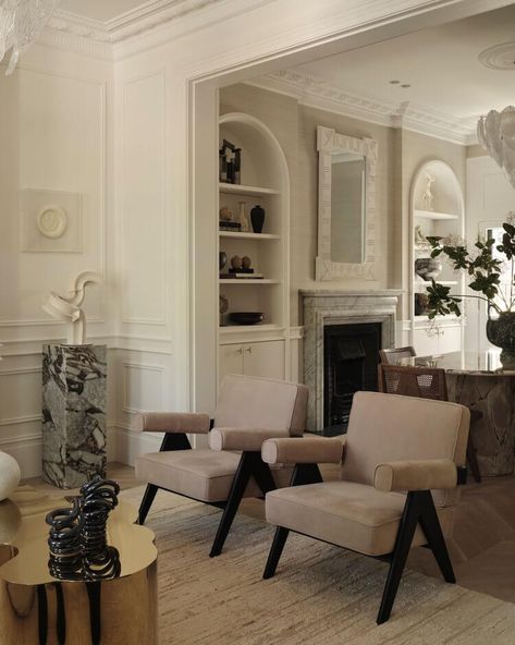 Merging old-world charm with modern living Contemporary Victorian Interiors, Parisian Living Room, Victorian Apartment, Contemporary Victorian, Mediterranean Design, Dining Room Interiors, London Apartment, Dream Rooms, Contemporary Living