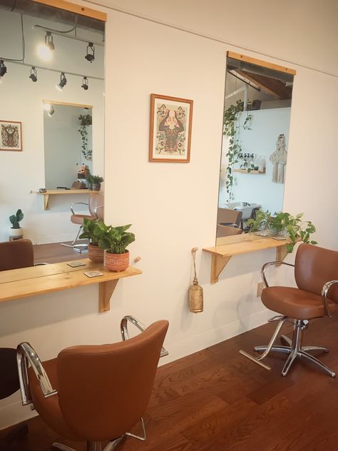 Simple Salon Interior Design, Beauty Bar Ideas, Sebastopol California, Barber Station, Luxury Haircare, Laid Back Luxury, Minimalist Interior Decor, California Hair, Simple Cottage