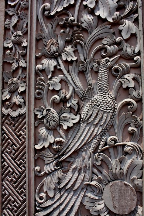 Ornamen Bali, Bali Carving, Temple Door, Bali Architecture, Cafe Concept, Cement Art, Traditional Ornaments, Bali Island, Carved Furniture