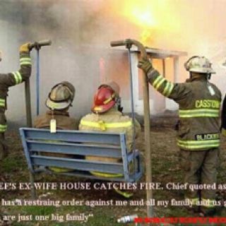 Fire Chief's ex-wife's house catches fire. Chief quoted as saying "well, she has a restraining order against me and all my family & us guys at the fire house are just one big family."  That's messed up! haha Firefighter Funny, Paramedic Humor, Fire Country, Paramedic Quotes, Firefighter Humor, Restraining Order, Country Memes, Fire Chief, Dump A Day