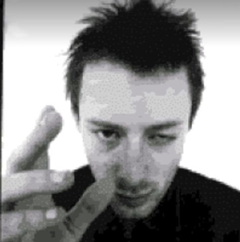 thom yorke Radiohead Thom Yorke Pfp, Tom York, Radiohead Just, Thom Yorke Radiohead, Do I Wanna Know, Thom Yorke, Silly Photos, Radiohead, Winx Club