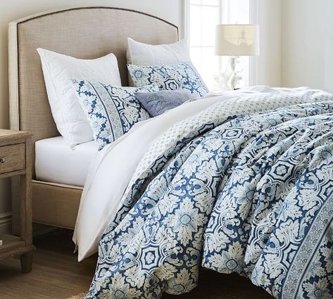 Pottery Barn Duvet Cover, Large Duvet Covers, Living Room Coastal, Blue Bedrooms, Rental Ideas, Patterned Duvet, Coastal Bedding, Blue Quilt, Bedroom Redo