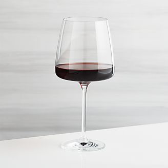 Level Red Wine Glass Types Of Wine Glasses, Wine Preserver, Expensive Wine, Schott Zwiesel, Red Wines, Cheap Wine, Red Wine Glasses, Types Of Wine, Alcoholic Beverages