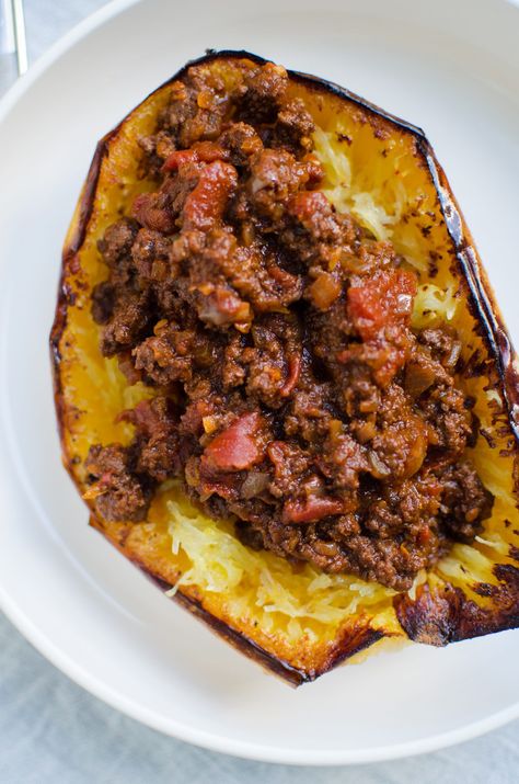 Spaghetti Squash Boat, Homemade Bolognese Sauce, Homemade Bolognese, Spaghetti Squash Recipes Easy, Chicken Base, Bolognese Sauce, Spaghetti Squash Recipes, Sweet Chili, Spaghetti Squash