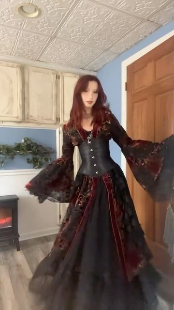 ༻¨*:·. annalyse.·:*¨༺ on Instagram: "vampire outfit for the last day of September 

#vampire" Vampire Goth Costume, Vampire Hunter Aesthetic Outfit, Vampire Outfit Women, Vampiric Outfits, Vampire Vocaloid, Vampire Girl Outfit, Victorian Vampire Outfit, Vampire Inspired Outfits, Vampire Outfit Aesthetic