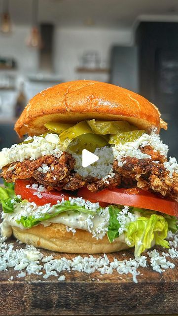 elly smart | comforting vegan recipes on Instagram: "Garlic parm shroom burger… the one that’ll leave ur fried chicken cravings at the door 😮‍💨

Episode 3 of Pure Plants had to be a burger didn’t it babes?? Super crispy rice coating, mountains of parm, zesty sauce, it’s a winner 🏆 

Ingredients (serves 2)
150g oyster mushrooms 

For the coating 
80g rice snaps* 
1 tsp paprika 
1 tsp mixed herbs 
1/2 tsp cayenne pepper 
1/2 tsp onion powder 
1/2 tsp garlic powder
1/2 tsp garlic powder 
1/2 tsp cumin 
1/2 tsp chilli flakes 

3 tbsp plain flour 
90ml non dairy milk 
1 tbsp cornflour 

1 cup neutral oil, for shallow frying 

For the garlic parm mayo 
2 tbsp vegan mayo 
Half a lemon, zest & juice 
1 tbsp vegan parm 
1 tsp mixed herbs 
1/2 garlic clove, minced
Pinch salt 

To serve 
2 vegan b Burger Instagram, Family Meal Prep, Zesty Sauce, Non Dairy Milk, Crispy Rice, Vegan Mayo, Chilli Flakes, At The Door, Rice Crispy