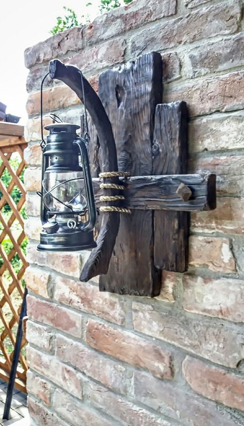 Tre Kunst, Wood Lamp Design, Rustic Wood Furniture, Rustic Lighting, Diy Home Decor Easy, Diy Wood Projects, Diy Furniture Plans, Summer Decor, Barn Wood