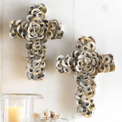 Shell Art Diy, Oyster Shell Cross, Oyster Cross, Oyster Shells Decor, Indochine Interior, Seashell Cross, Shell Cross, Cross Wall Art, Oyster Shell Crafts