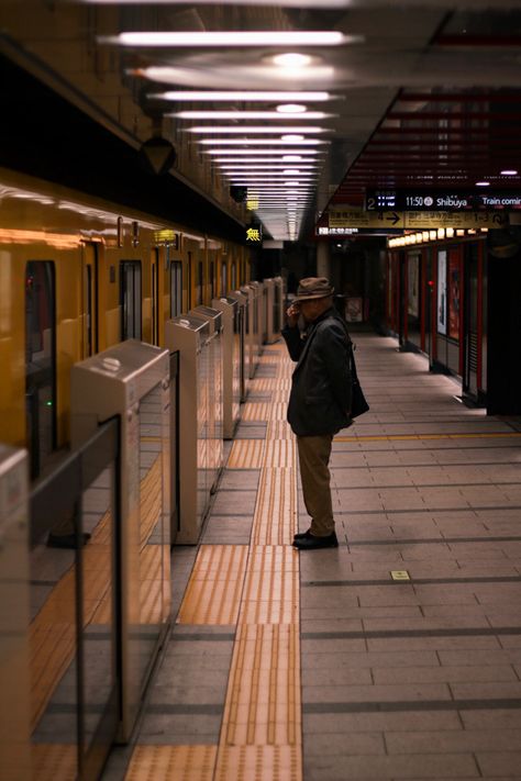 Yoo Joonghyuk, Narrative Photography, Leg Painting, Train Platform, Train Photography, On The Train, Man Sitting, Bullet Journal Design Ideas, Living Environment