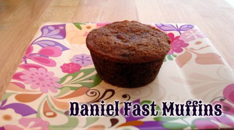 I can’t say there are many recipes that I’ve made while on the Daniel Fast that I would keep eating after the fast ended. These muffins, however, are the exception to the rule. These mu… Daniel Fast Breakfast, 21 Day Daniel Fast, Daniel Fast Diet, Daniel Fast Meal Plan, Daniel Diet, The Daniel Plan, Fast Desserts, Daniel Fast Recipes, Coconut Dessert