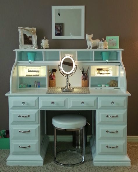 Roll top desk makeover By Chelsea Lloyd Vanity, Makeup Station, Upcycling, DIY, Desk, White & Mint, HomeGoods Stool, Painted Laminate, Illuminated Mirror, Girly, Spare Bedroom Rangement Makeup, Beauty Station, Diy Makeup Vanity, Makeup Station, Roll Top Desk, Desk Makeover, Diy Vanity, Vanity Room, Future Apartment