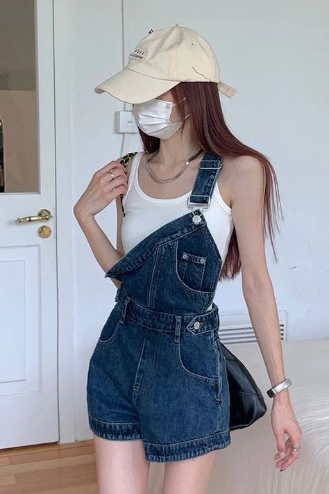 Preppy Mode, Denim Playsuit, Egirl Clothes, Stylish Jumpsuit, Jeans Overall, Casual Trends, Long Knitted Dress, Jumpsuit Men, Preppy Style Summer