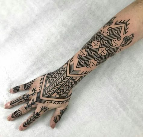 Viking Henna Designs, North African Tattoo, Ritualistic Tattoo, Pagan Tattoo Men, Runic Tattoo Sleeves, Scandinavian Hand Tattoo, Celtic Finger Tattoo, Runic Tattoo Arm, Geometric Hand Tattoo