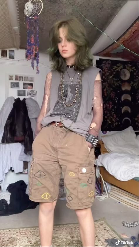 Gender Ambiguous Outfits, Grunge Summer Outfits Masc, Forest Core Outfits Grunge, Masc Grunge Outfits Summer, Summer Outfits Transmasc, Genderqueer Fashion Androgynous Style, Summer Transmasc Outfits, Alternative Fashion Masc, Summer Outfits Nonbinary