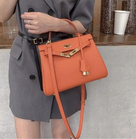 Orange Handbag Outfit, Orange Purse Outfit, Winter Anniversary, Purse Outfit, Handbags Handmade, Orange Purse, Orange Handbag, Leather Handbags Handmade, Handbag Outfit