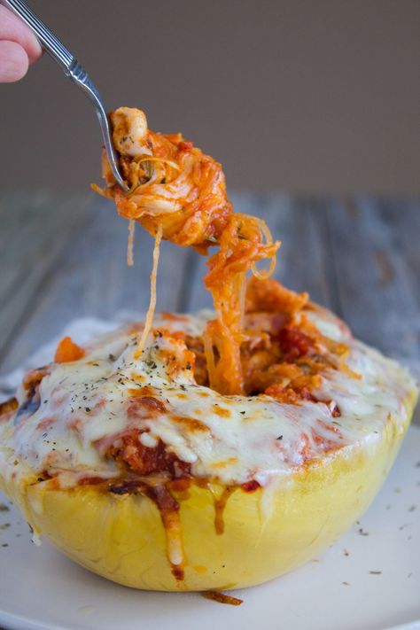 A classic comfort food gets a fun seasonal twist. Eggplant parmesan spaghetti boats make for a hearty, cheesy, delicious dinner. Spaghetti Boats, Spaghetti Squash Boats, Parmesan Spaghetti Squash, Spaghetti Squash Recipes Healthy, Spaghetti Squash Boat, Squash Boats, Parmesan Spaghetti, Spaghetti Squash Recipes, Eggplant Parmesan