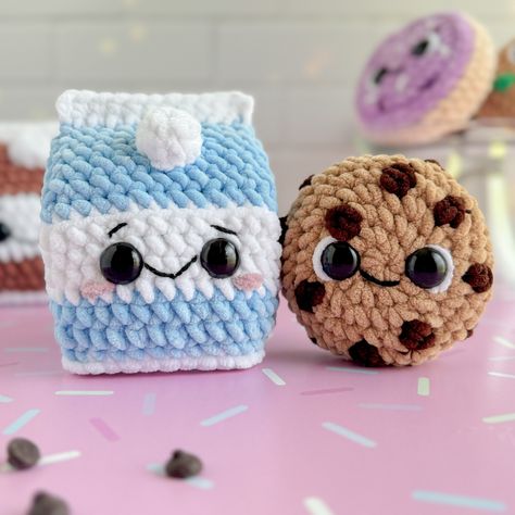 These two just became best friends 🥰🍪🥛 I honestly hadn’t considered making a milk carton to go with the cookies. But now I can’t imagine not having it! Tester call coming soon! I’m really excited about how this one is coming together. It’s got some less used crochet techniques that will easily up your crochet skills!! I hope you all love it too 🧶❤️ #crochetersofinstagram #amigurumi #milkandcookies #chocolatechipcookies #newpattern #comingsoon Crochet For Friends, Cute Mini Crochet, Crochet Cookies, Crochet Minis, Crochet Plushies, Crocheting Ideas, Crochet Keychain Pattern, Easy Crochet Projects, Your Crochet