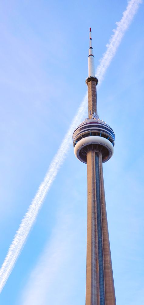 Cn Tower Painting, Cn Tower Drawing, Toronto Tower, Future Wallpaper, Toronto Ontario, Cn Tower, Drawing Ideas, New Art, Ontario