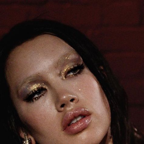 ISAMAYA BEAUTY on Instagram: "Moments from the WILD STAR set 🎥   Capture cowgirl glam in our collection of high-shine shimmers. Live now on ISAMAYA.COM   MUA + Model: @isamayaffrench  Photo: @stevenkleinstudio   #ISAMAYABEAUTY" Isamaya Makeup, Shimmer Makeup Look, Isamaya Beauty, Glamorous Makeup Looks, Stars Makeup, Beauty Editorial Makeup, Glam Ideas, Wild Star, Shimmer Makeup