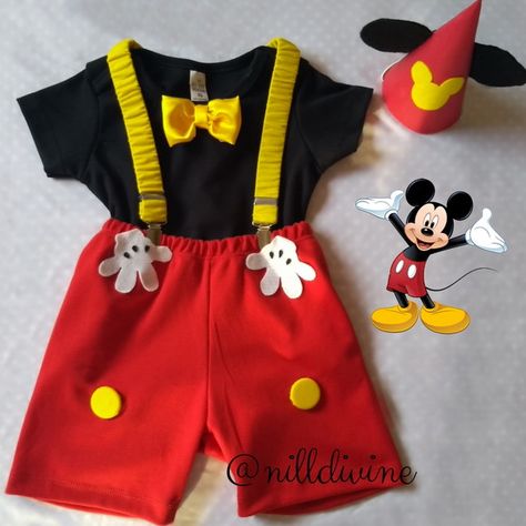 Conjunto Mickey  Fazemos de 0 até 5 anos.  Body 100% algodão + Short suspensório + Chapéu do Mickey ou orelhinha do Mickey.  (Falar com o vendedor)  Amor e Carinho em cada detalhe.    BODY  P - 20x34  M - 22x35  G - 24x40  GG - 26x42  XG - 28x43  (Para demais medidas, falar com o vendedor.) Mickey Mouse Birthday Outfit, Fantasia Mickey Mouse, Mickey Costume, Mickey Mouse Birthday Decorations, Minnie Mouse Theme Party, Fiesta Mickey Mouse, Teacher Halloween Costumes, Mickey Mouse Costume, Mickey Cakes