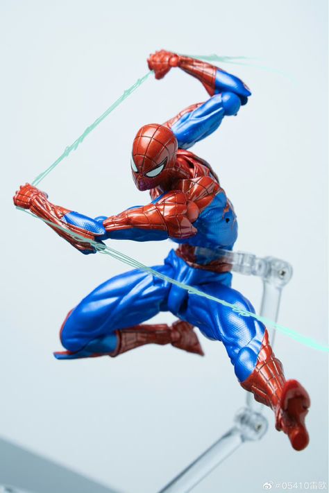 Spider Man Figure Poses, Action Figure Poses, Figures Reference, Dynamic Perspective, Diorama Project, Spiderman Poses, Amazing Yamaguchi, Spiderman Action Figure, Male Art Reference