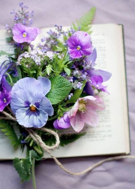 Spring Themes, An Open Book, All Things Purple, Deco Floral, Open Book, Arte Floral, Beautiful Blooms, Ikebana, Love Flowers