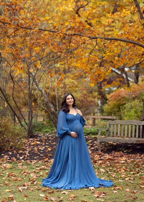 Maternity photographer nj Fall Colors Maternity Shoot, Plus Size Maternity Photography Poses, Fall Colors Dress, Fall Maternity Photos, Maternity Photography Poses Pregnancy Pics, Fall Maternity, Maternity Photography Poses, Newborn Portrait, Maternity Poses