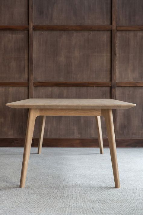 Scandi Dining Table, Mcm Dining Table, Wooden Dining Table Modern, Modern Kitchen Table, Kitchen Table Oak, Oak Dining Room Table, Wood Dining Table Modern, Wooden Dining Table Designs, Simple Dining Table