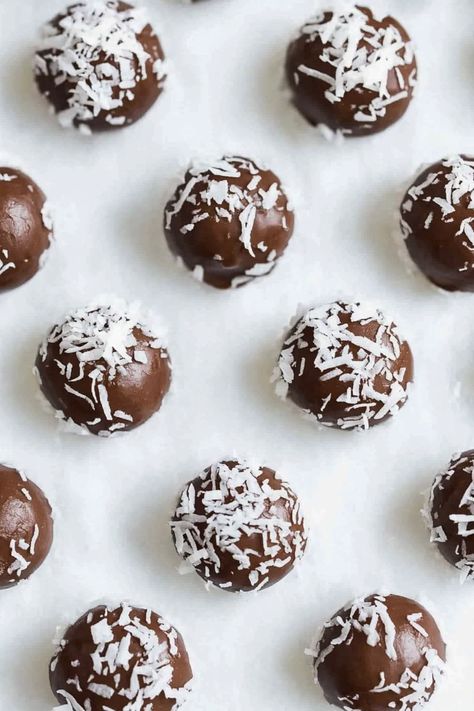 Chocolate Coconut Balls - Insanely Good Chocolate Coconut Balls, Dark Chocolate Coconut, Coconut Balls, Cookie Dough Bites, Kitchen Smells, Almond Joy, Dinner Recipes Crockpot, Bittersweet Chocolate, Chocolate Coconut