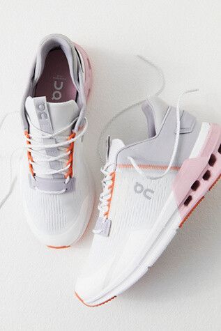 Girly Tennis Shoes, Oncloud Sneakers, Cute Tennis Shoes, Tennis Shoes Women, Cute Running Shoes, On Cloud Shoes, Shoes Trending, Cloud Shoes, Preppy Shoes