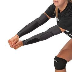 Get Some reasons to wear protective arm sleeves for running. Buy the best protective arm sleeves on http://www.bruisestoppers.com Volleyball Clothing, Volleyball Equipment, Volleyball Bag, Volleyball Gear, Indoor Volleyball, Volleyball Knee Pads, Exercise Clothing, Volleyball Training, Play Volleyball