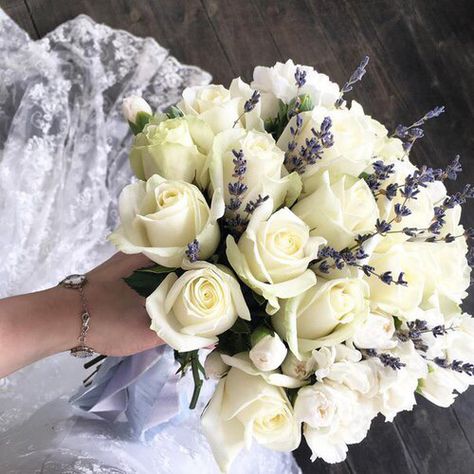 White roses and lavender Bouquet Of White Roses, Lavender Wedding Theme, Forest Green Wedding, Candy Bar Wedding, Colorful Wedding Flowers, Modern Wedding Flowers, Lavender Bouquet, Wedding Pins, Wedding Candy