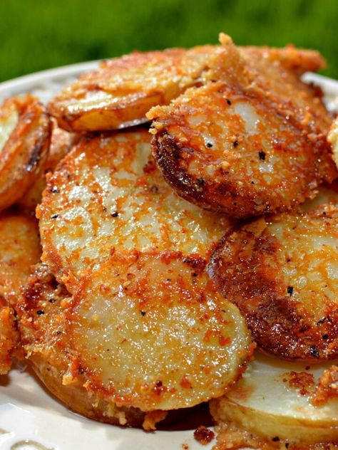 Crispy Crunchy Parmesan Potatoes, Crunchy Parmesan Potatoes, Parmesan Potato Recipe, Crispy Parmesan Potatoes, Parmesan Potatoes, Glass Baking Dish, Potato Dishes, Fried Potatoes, Perfect Side Dish