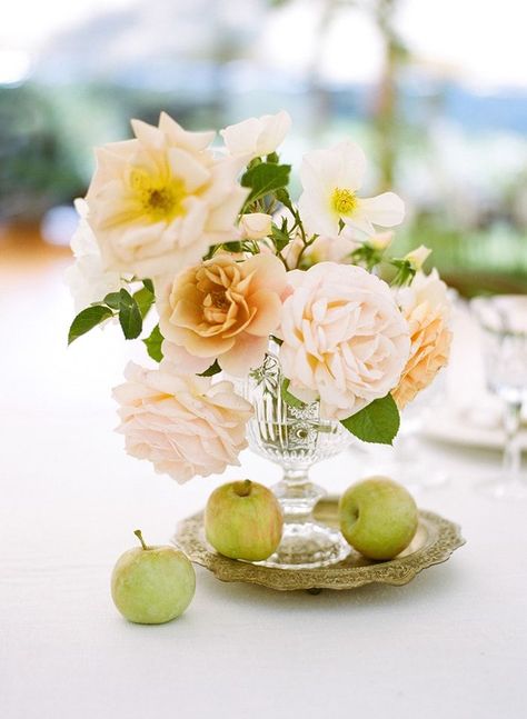 Late Summer Wedding, Wedding In California, Late Summer Weddings, Small Centerpieces, Preowned Wedding Dresses, Peach Wedding, Wedding Tablescapes, Wedding Table Centerpieces, Table Flowers