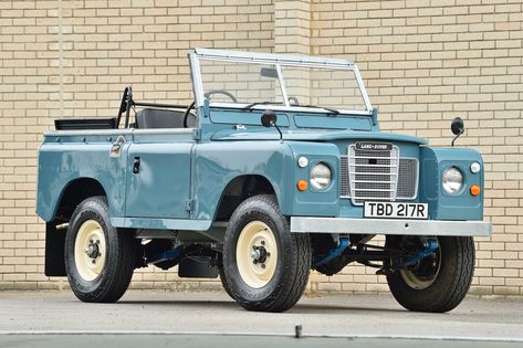 1977 LAND ROVER SERIES 3 88" Land Rover 88, Land Rover Car, Land Rover Series 3, Woods Photography, Lux Cars, Range Rover Classic, Land Rover Series, Utility Vehicles, Vintage Truck