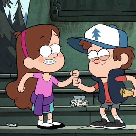 You And I Both: A Pines Twins Mix Pines Twins, Dipper Y Mabel, Monster Falls, Disney Best Friends, Gravity Falls Dipper, Dipper And Mabel, Desenhos Gravity Falls, Reverse Falls, Mabel Pines