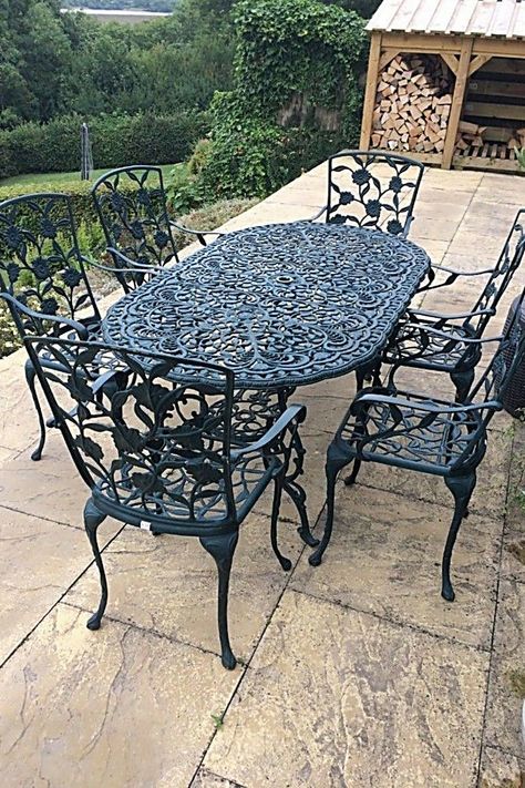 Outdoor Tables And Chairs - Great! I like it - Visit to See More IMMEDIATELY! Garden Chairs Outdoor, Metal Outdoor Table, Garden Chairs Metal, Aluminium Garden Furniture, Chairs Outdoor, Garden Stairs, Gothic Garden, Outdoor Tables And Chairs, Garden Table And Chairs