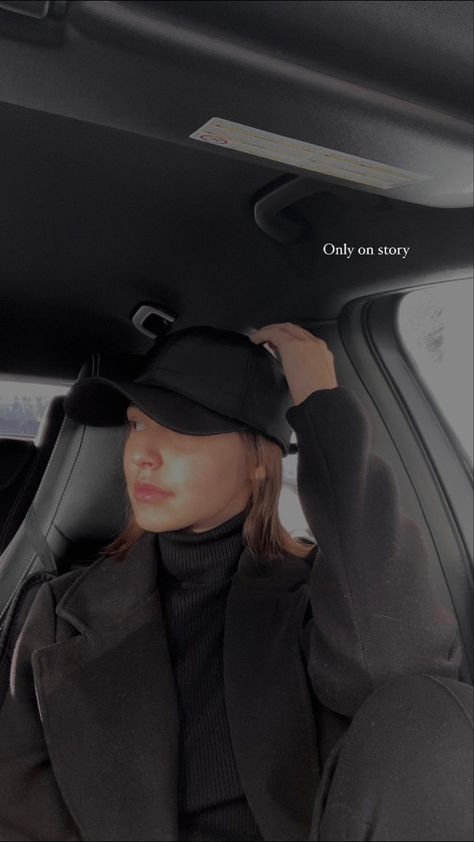 Hoodie Outfit Captions For Instagram, Black Outfit Captions Instagram, Black Dress Captions For Instagram, Stories Caption, Story Captions, Female Modeling Poses, Total Black Outfit, Ig Caption, Quotes Aesthetics