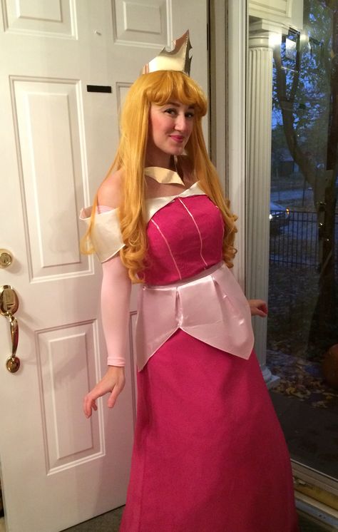 DIY sleeping beauty / princess aurora costume by Athena :) Princess Aurora Costume, Aurora Costume, Sleeping Beauty Princess, Princess Aurora, Park Photos, Shrek, Disney Parks, Costume Ideas, Sleeping Beauty