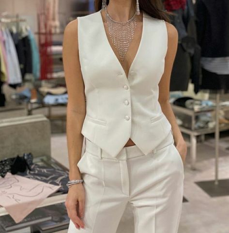 Waist Coat Outfit Women With Skirt, White Suit Vest Outfits For Women, Waist Coat For Women, White Vest Suit, Vest Outfit Women, Waistcoat Outfit, Vest Outfits For Women, Vest Tops Women, Blazer Outfits For Women