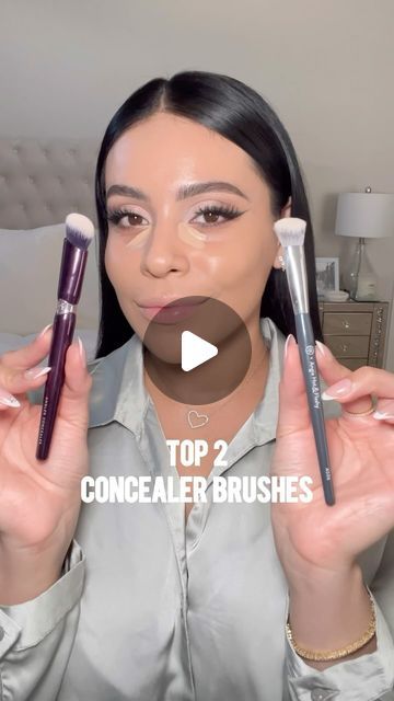 Jasmine 🌸 on Instagram: "my favorite concealer brushes 🫶🏼 I haven’t used a sponge since I discovered these 😁   💭 are you team brush or sponge?!   @anisabeauty angled concealer brush  (Code JUICYJAS for a discount!)  @thebkbeauty ANGIE HOT & FLASHY A506 CONCEALER 🔗in my bio   #concealerbrush #makeupbrushes #makeuptools" Concealer Brushes, Concealer Brush How To Use A, Best Concealer Brush, How To Apply Concealer, Best Concealer, Concealer Brush, Makeup Tools, Makeup Brushes, Concealer