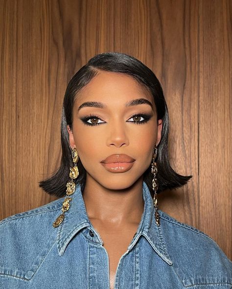 سوبر جونيور, Twist Hairstyle, Makeup For Black Skin, Lori Harvey, Brown Skin Makeup, Dope Makeup, Beauty Hairstyles, Effortless Beauty, Creative Makeup Looks