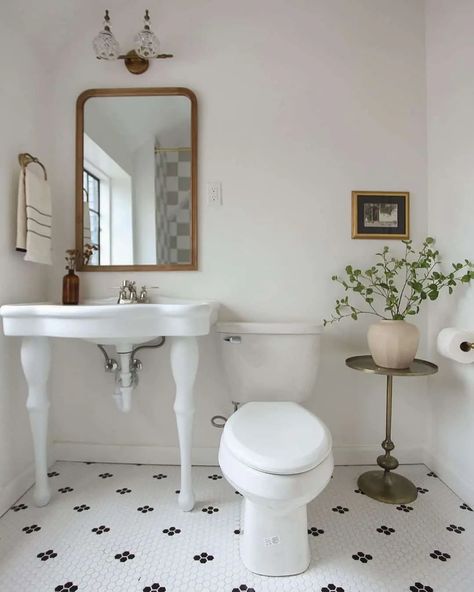 30 Unique and Replicable Bathroom Floor Tile Ideas Black And White Penny Tile, Black Headboard Bedroom Ideas, White Penny Tile, Penny Tile Bathroom Floor, Black Headboard Bedroom, Brass Bathroom Shower, Black And White Bathroom Floor, Penny Tiles Bathroom, White Shower Tile