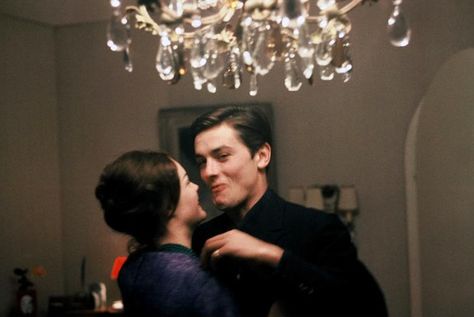 Dynamic Duo: Alain Delon & Romy Schneider – silver velvet sky Vintage Couples, Romy Schneider, The Love Club, Alain Delon, Dynamic Duo, Old Love, Foto Pose, Hopeless Romantic, Couple Pictures