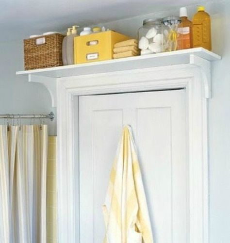 04 - Cozy Cottage Cute - Over the Door Shelf Diy Bathroom Storage Ideas, Small Space Storage Solutions, Diy Bathroom Storage, Bathroom Organization Diy, Decor Baie, Small Space Organization, Small Space Storage, Door Shelves, Small Bathroom Storage