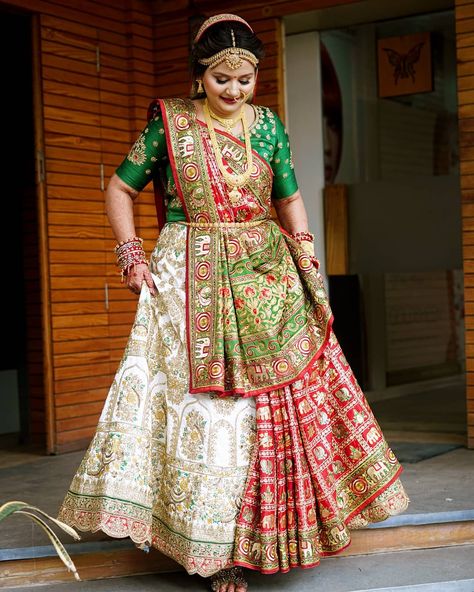 White Red And Green South Indian Bridal Wear #frugal2fab Green Indian Wedding, Designer Bridal Lehenga Choli, Lehenga Saree Design, Choli Dress, Printed Lehenga, Latest Bridal Lehenga, Wedding Lehenga Designs, Indian Wedding Outfit, Indian Bride Outfits