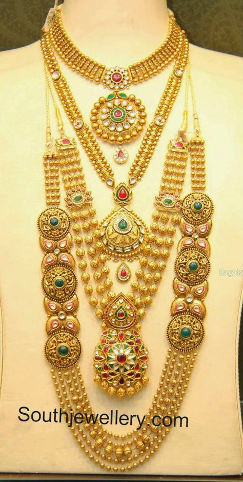 Malabar Gold Antique Necklace and Gundla Mala Collections Malabar Gold Jewellery Necklaces, Malabar Gold Jewellery, Mala Jewelry, Antique Gold Jewelry Indian, Jewellery Necklaces, Design Page, Antique Jewelry Indian, Gold Wedding Jewelry, Wedding Jewellery Collection